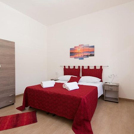 טרפאני B&B Gli Ontani מראה חיצוני תמונה