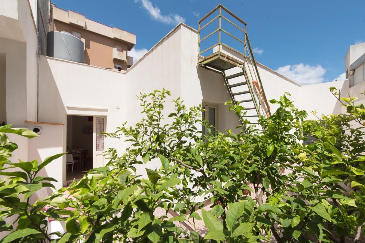 טרפאני B&B Gli Ontani מראה חיצוני תמונה